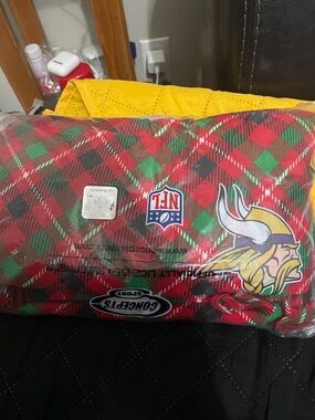 Minnesota Vikings NFL Plaid men’s pajamas- Red Green
